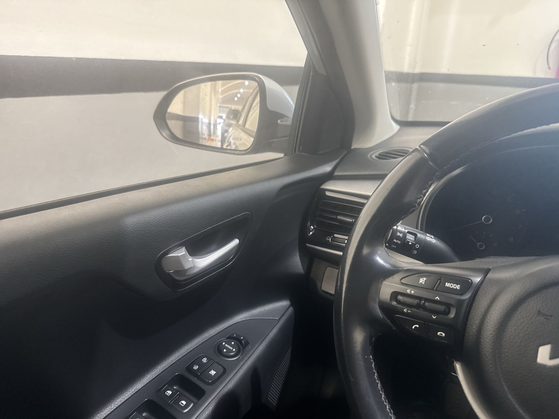 2023 Kia Rio 1.6 Sedan LX Mt