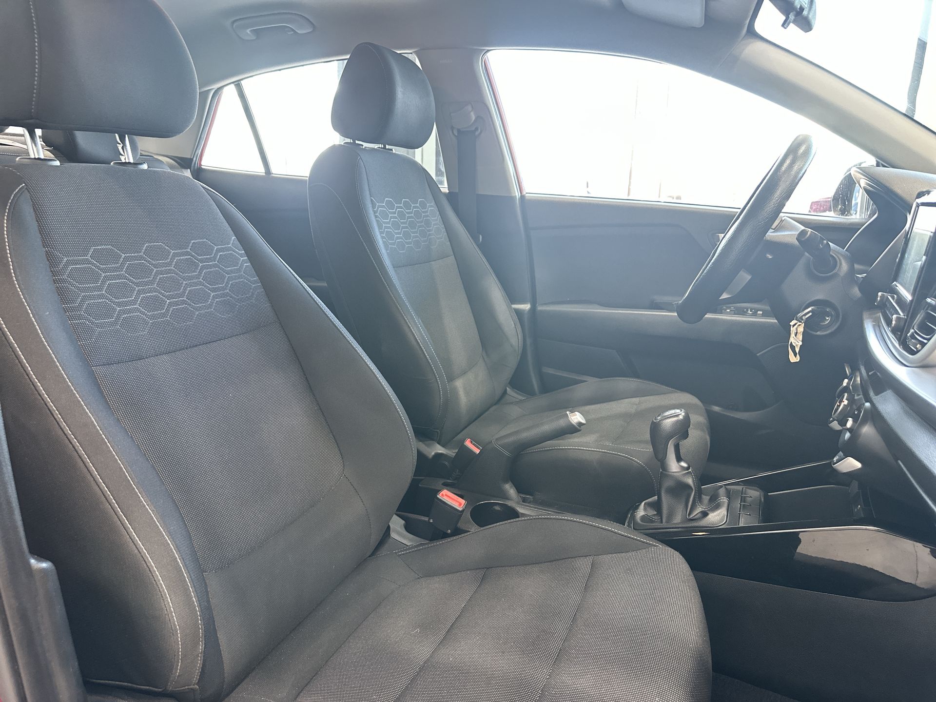 2022 Kia Rio 1.6 Sedan LX Mt