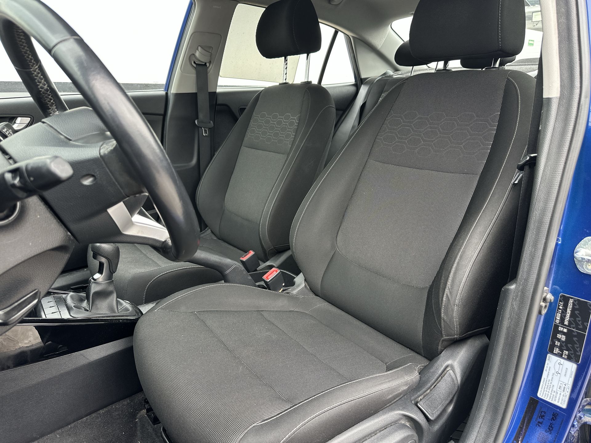2023 Kia Rio 1.6 Sedan LX Mt