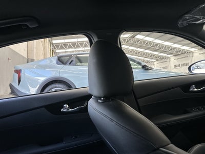 2023 Kia Forte 2.0 GT Line Sedan At