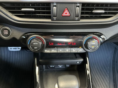 2023 Kia Forte 2.0 GT Line Sedan At