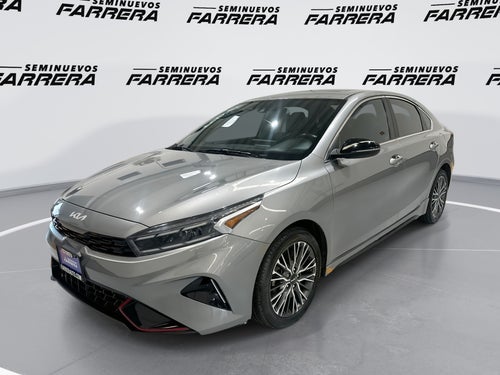 2022 Kia Forte 2.0 GT Line 4p At
