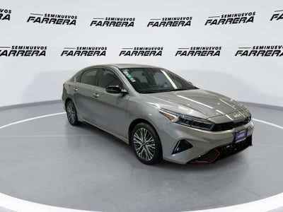 2022 Kia Forte 2.0 GT Line 4p At