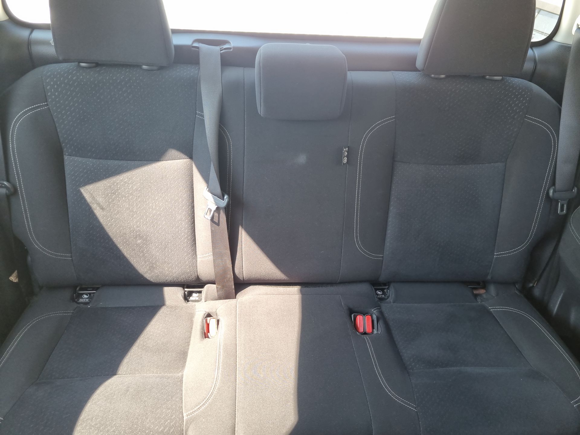 2020 Nissan NP300 Doble Cabina 2.5 SE Paq Seguridad Mt