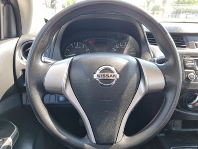 2020 Nissan NP300 Doble Cabina 2.5 SE Paq Seguridad Mt