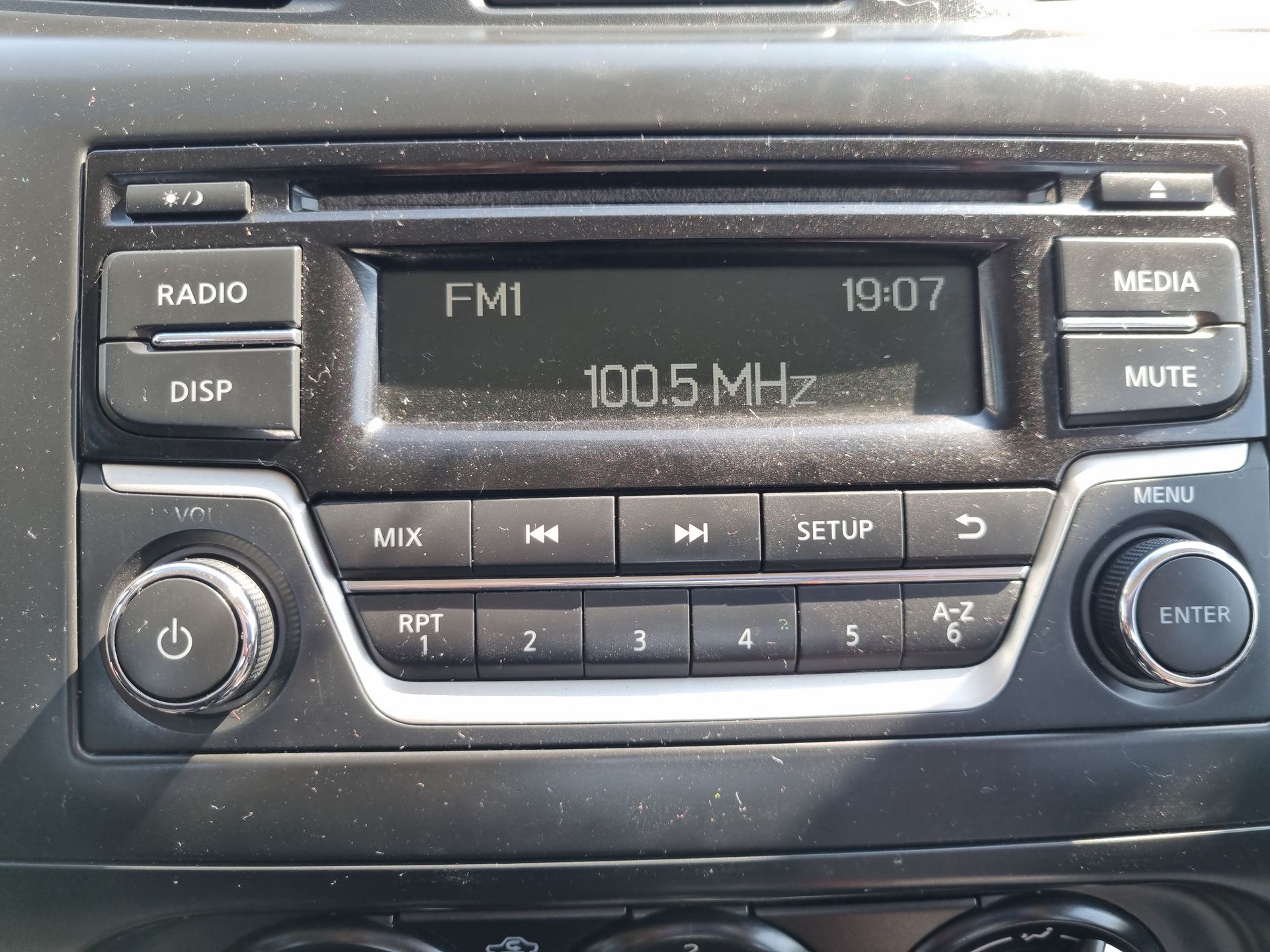 2020 Nissan NP300 Doble Cabina 2.5 SE Paq Seguridad Mt