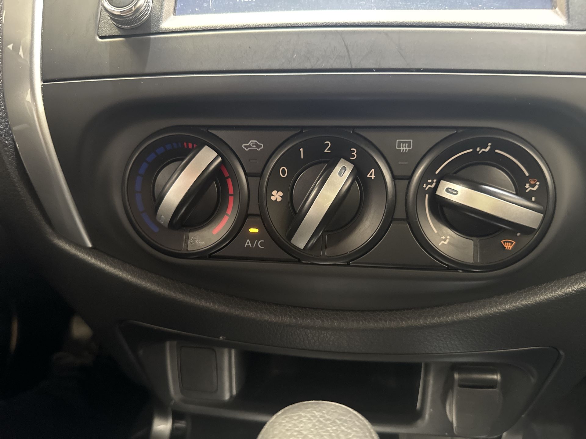 2024 Nissan Frontier 2.5 Le At