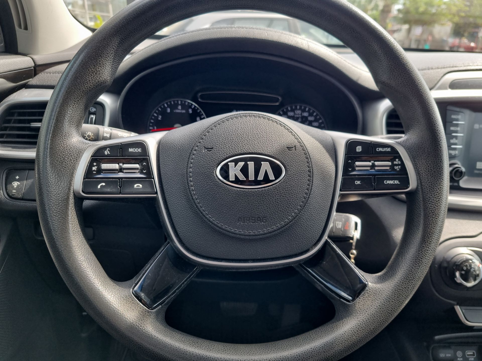 2019 Kia Sorento 2.4 L4 LX Tela 7 Pasajeros At