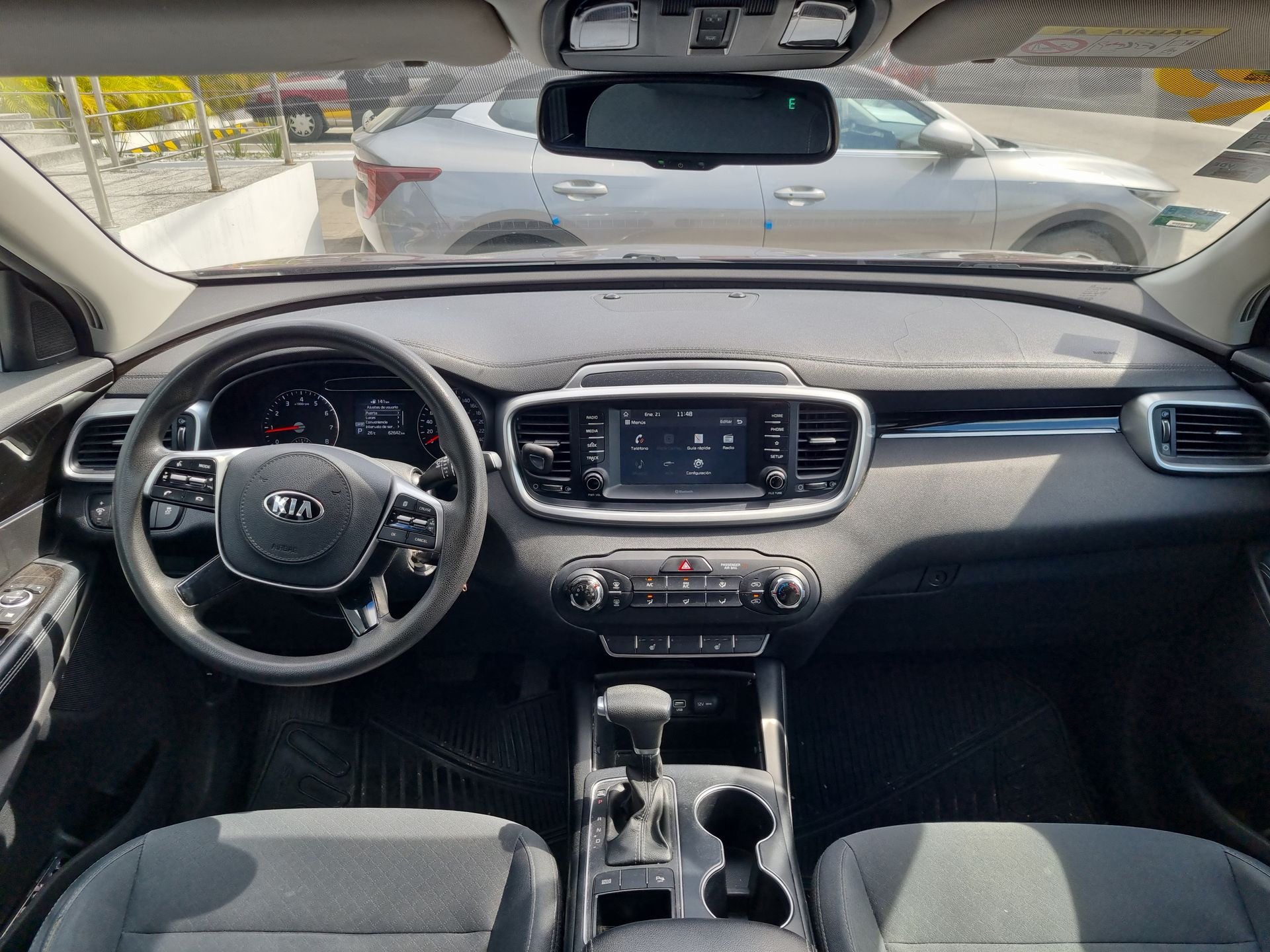 2019 Kia Sorento 2.4 L4 LX Tela 7 Pasajeros At