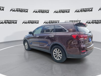 2019 Kia Sorento 2.4 L4 LX Tela 7 Pasajeros At