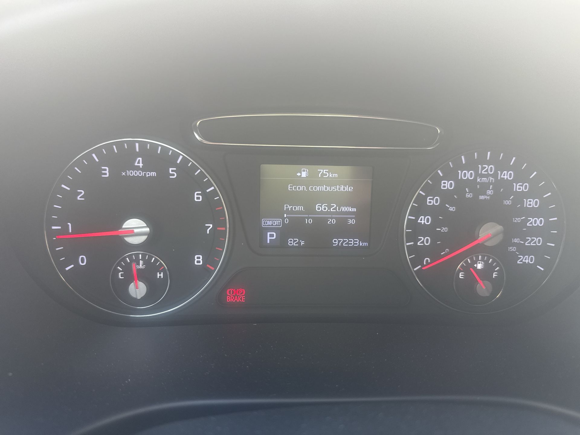 2020 Kia Sorento 2.4 L4 LX Tela 7 Pasajeros At