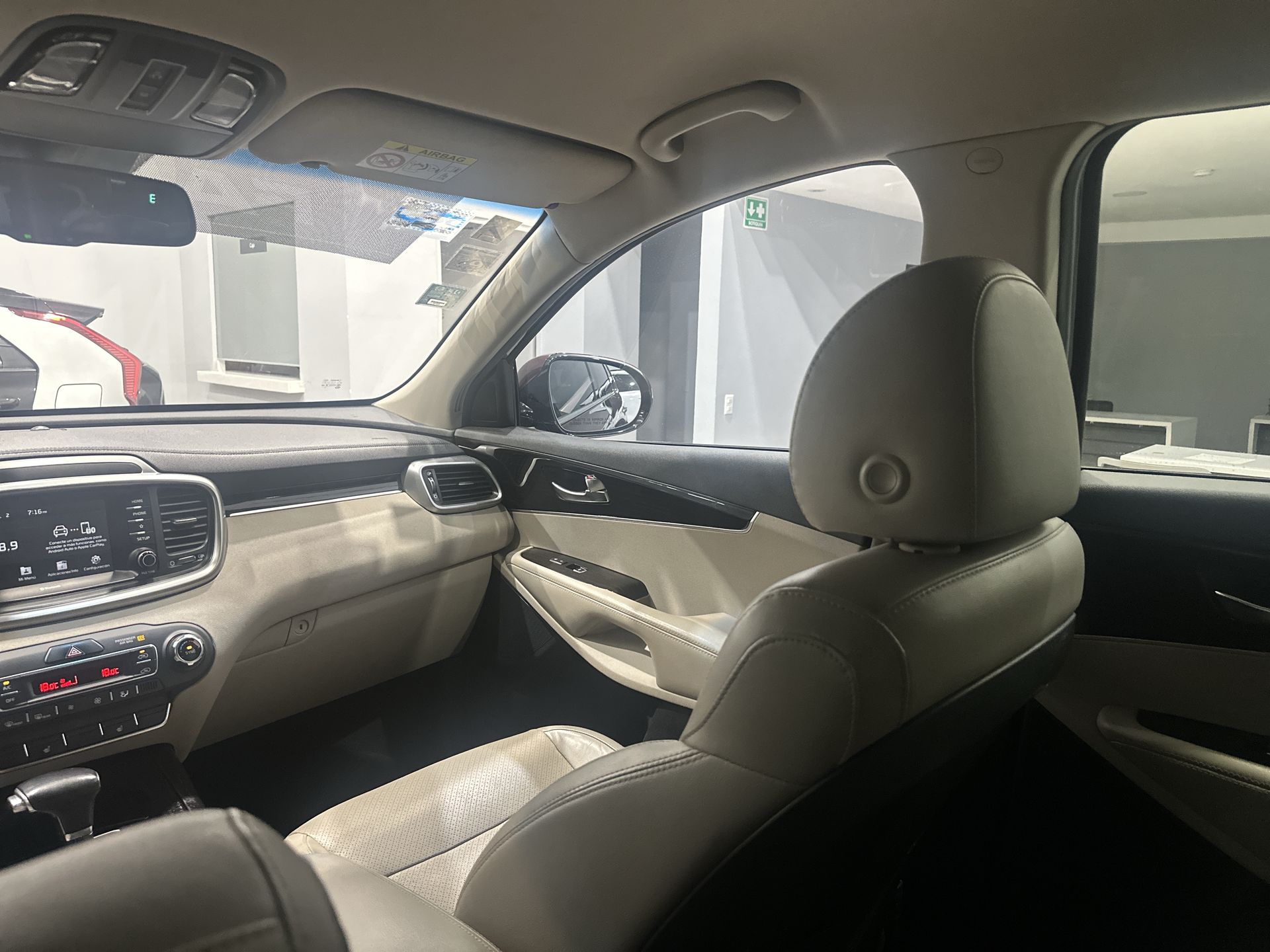 2019 Kia Sorento 2.4 L4 EX Piel 7 Pasajeros At