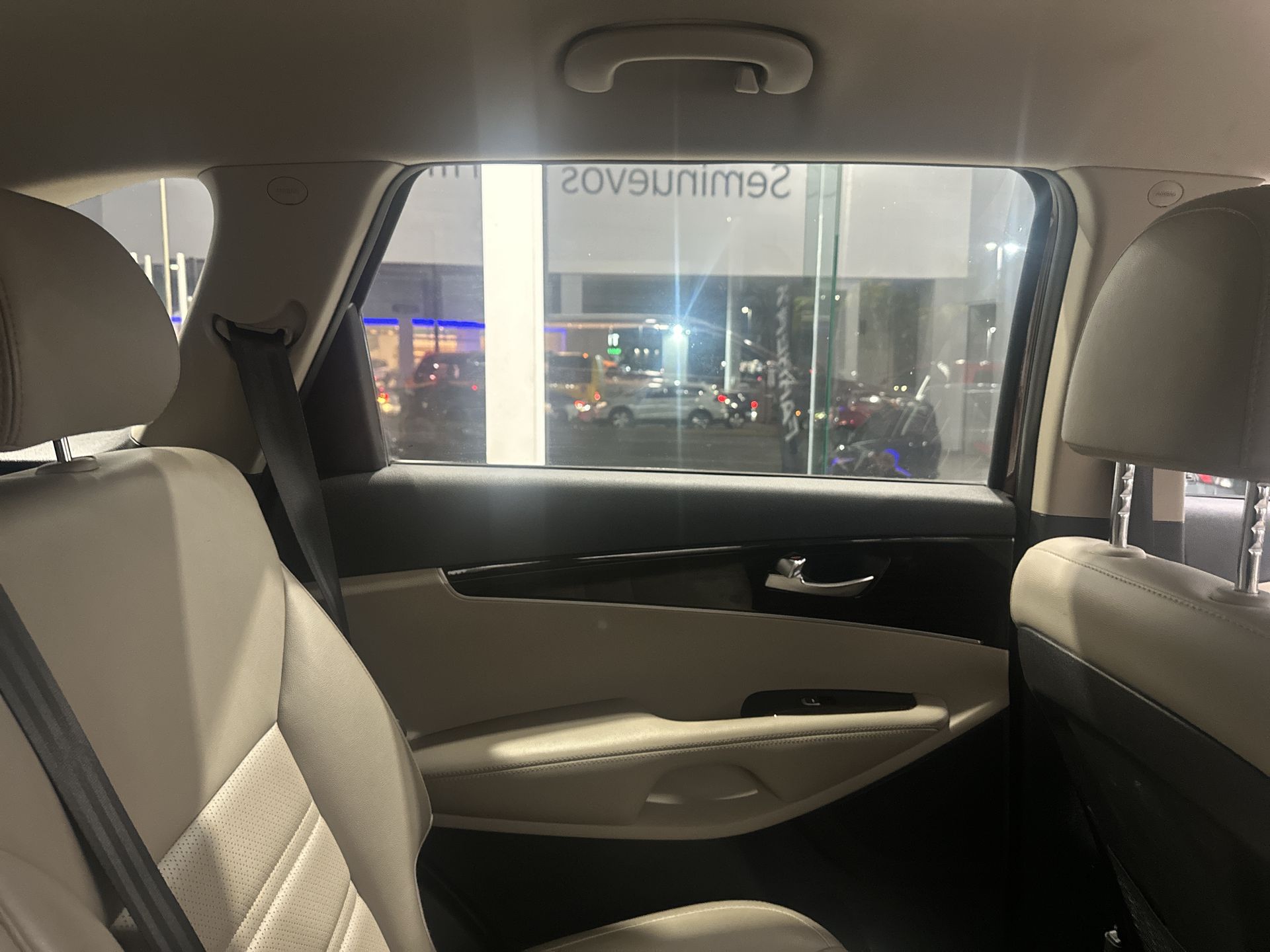 2019 Kia Sorento 2.4 L4 EX Piel 7 Pasajeros At