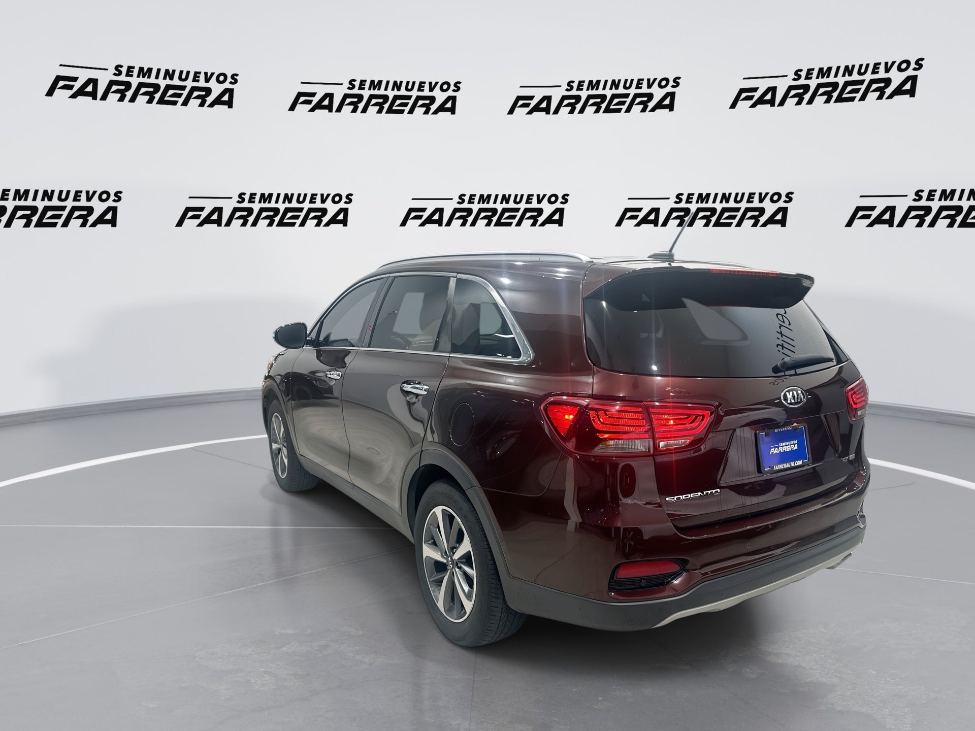 2019 Kia Sorento 2.4 L4 EX Piel 7 Pasajeros At