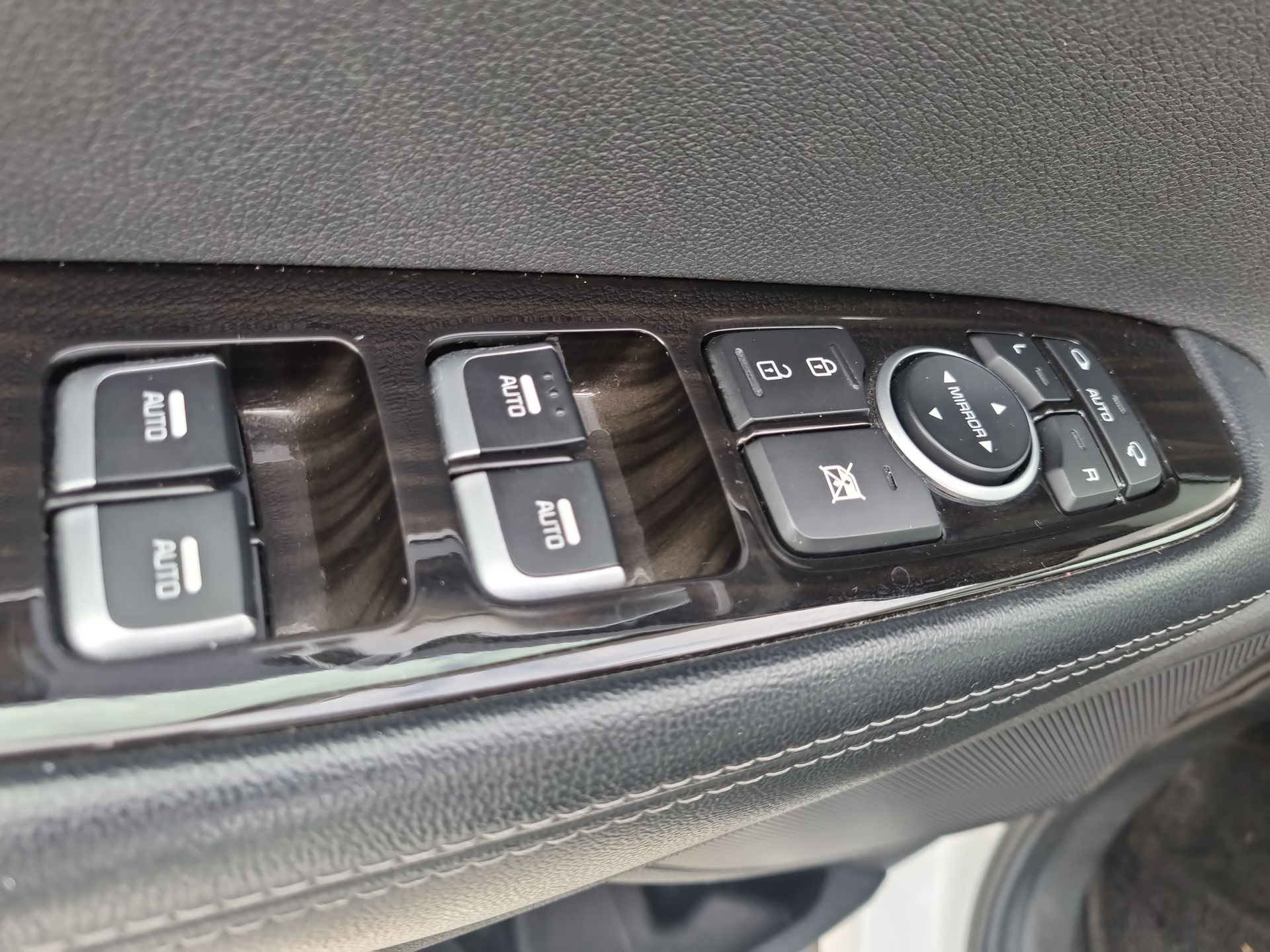 2020 Kia Sorento 2.4 L4 Ex Pack Piel 7 Pasajeros At