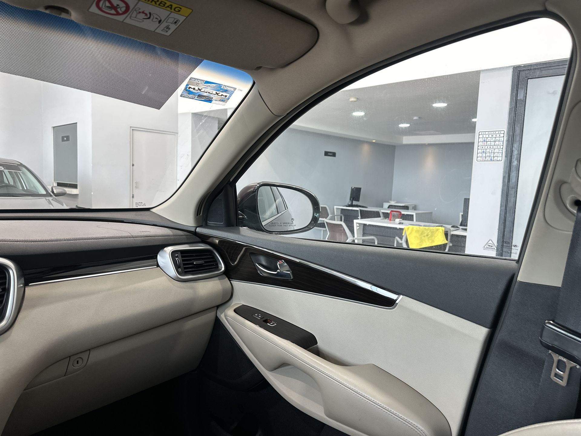 2019 Kia Sorento 2.4 L4 EX Piel 7 Pasajeros At