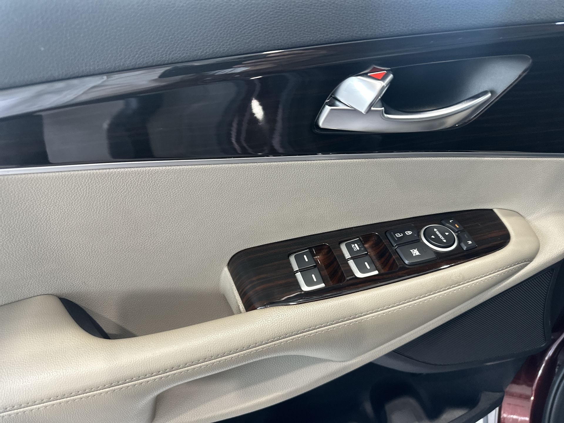 2019 Kia Sorento 2.4 L4 EX Piel 7 Pasajeros At