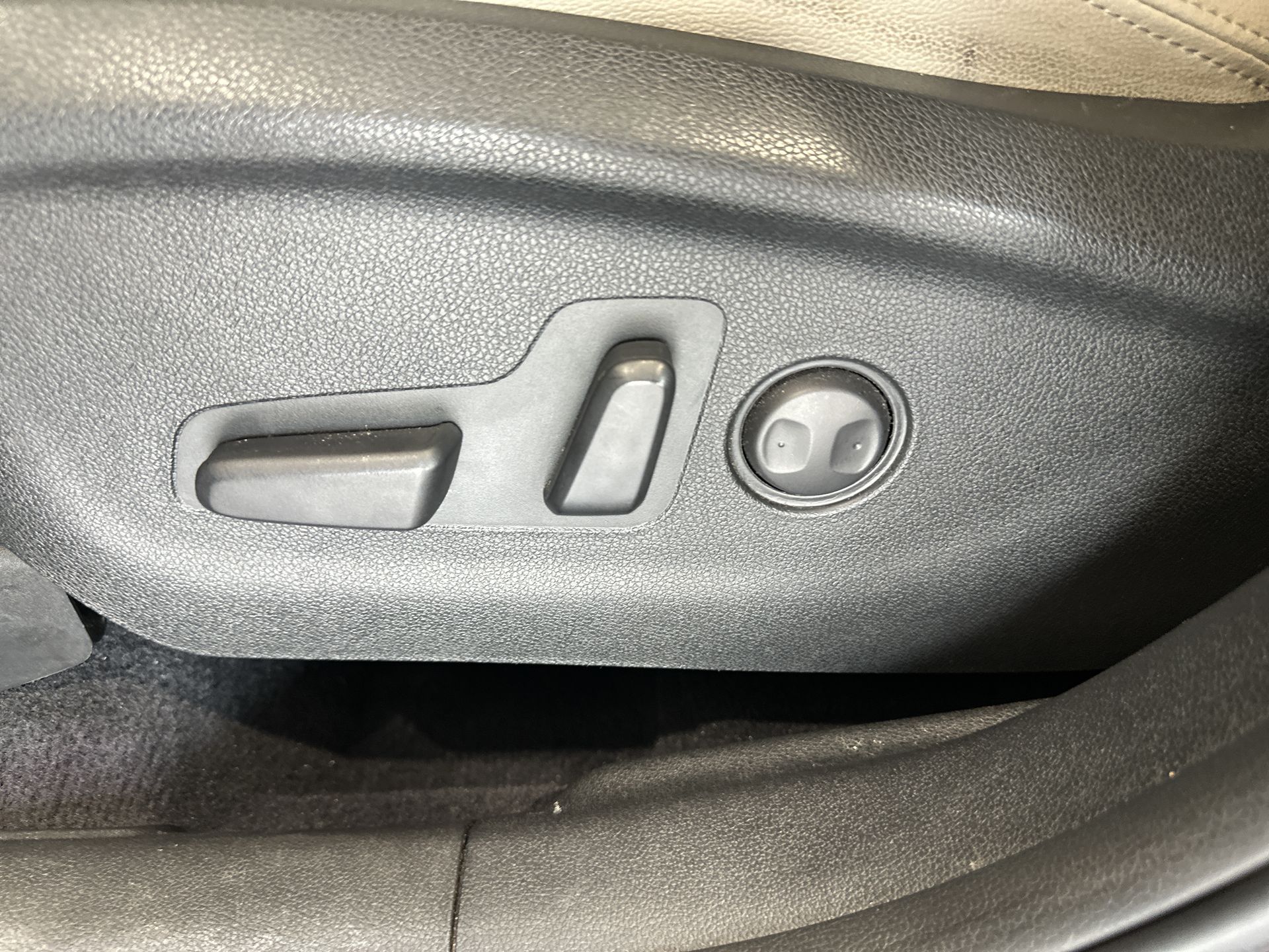 2019 Kia Sorento 2.4 L4 EX Piel 7 Pasajeros At