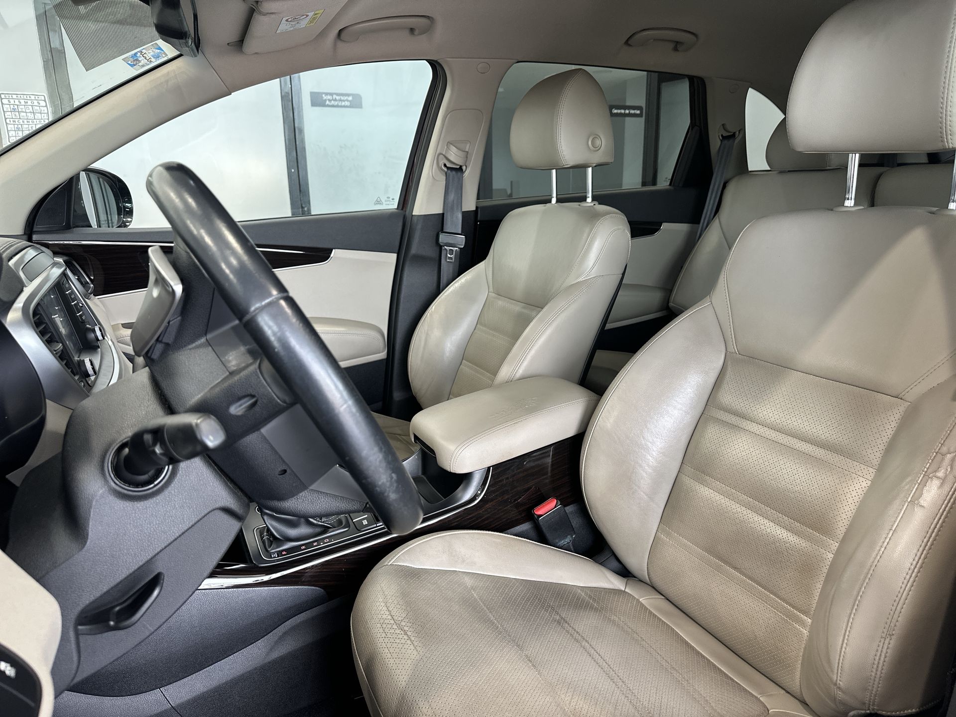 2019 Kia Sorento 2.4 L4 EX Piel 7 Pasajeros At