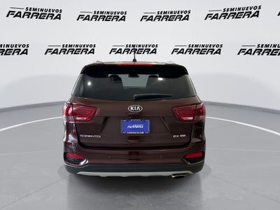 2019 Kia Sorento 2.4 L4 EX Piel 7 Pasajeros At