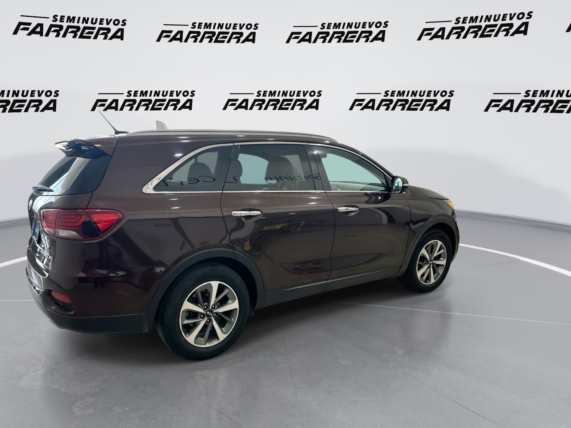 2019 Kia Sorento 2.4 L4 EX Piel 7 Pasajeros At