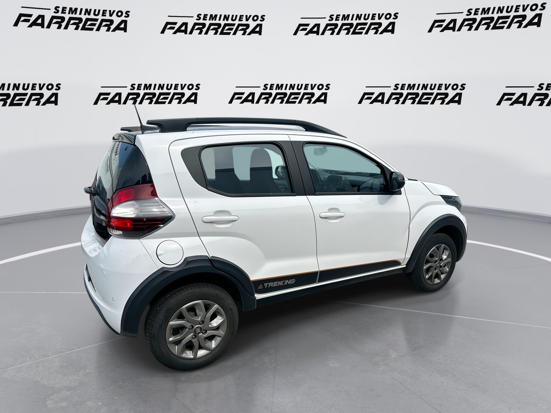 2023 FIAT Mobi 1.0 Trekking Mt