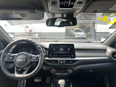 2022 Kia Forte 2.0 GT Line 4p At