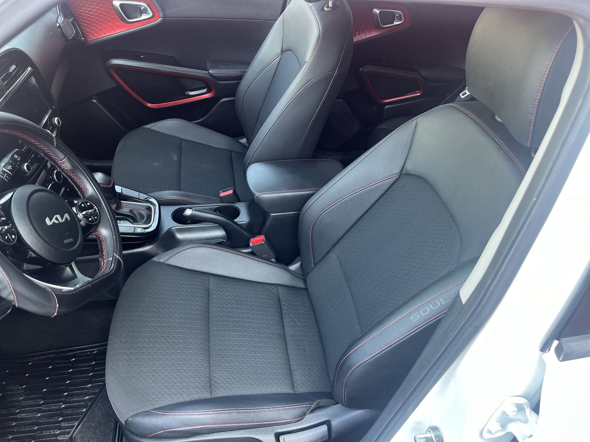 2023 Kia Soul 2.0 GT Line At